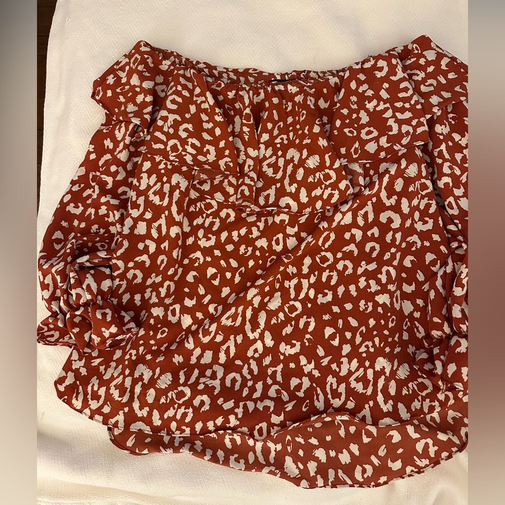 SPIN brand Rust and Cream off the shoulder blouse Size 1X